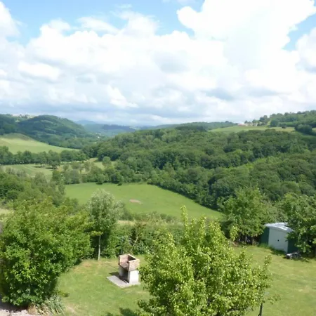 度假居 Maison Familiale Avec Jardin, Proche Parc Des Volcans, 9 Pers, 6 Ch, Animaux Acceptes - Fr-1-742-116 *