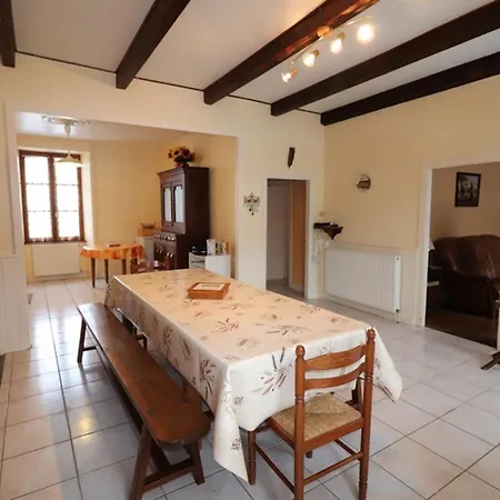 Maison Familiale Avec Jardin, Proche Parc Des Volcans, 9 Pers, 6 Ch, Animaux Acceptes - Fr-1-742-116 Sainte-Eulalie (Auvergne)